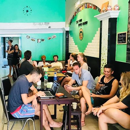Little Monkey Hostel Янгон Екстер'єр фото